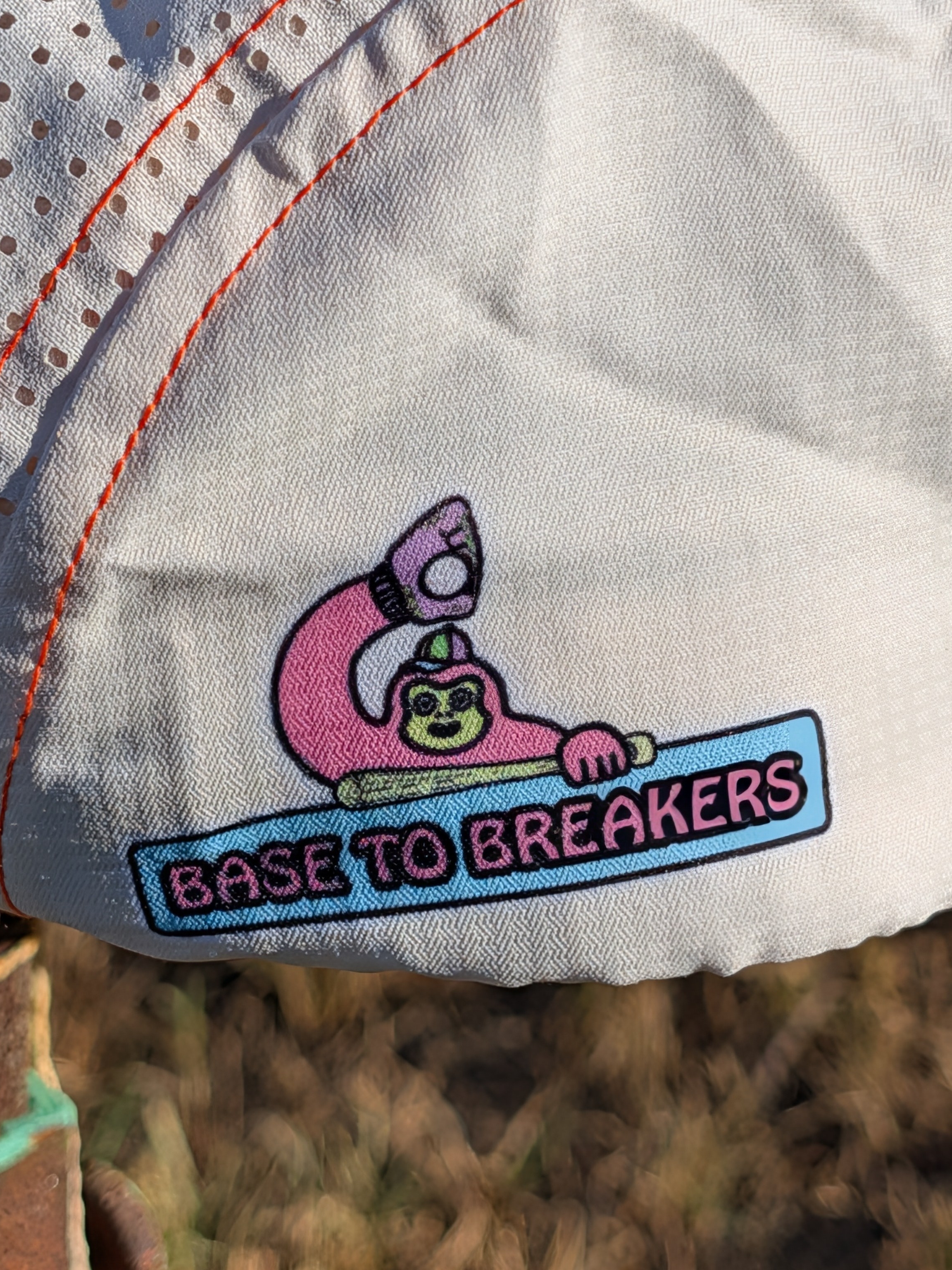Rnnr San Francisco Base To Breakers Pacer Running Hat Giant Race Cap 56cm White — image 8 of 8